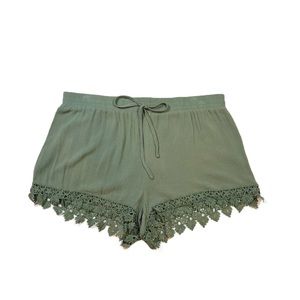 Breeze Over Crochet Fringe Short Shorts Rayon Olive Green Elastic Waist Size XL